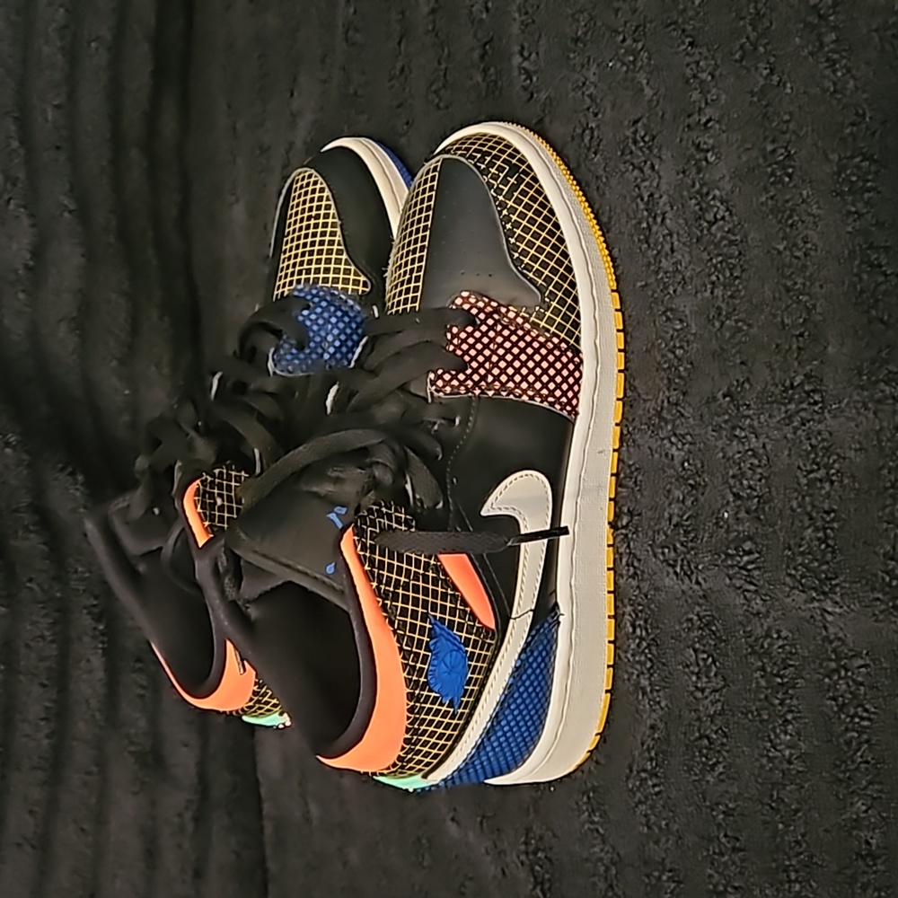 Kids nike jordan 1 mid